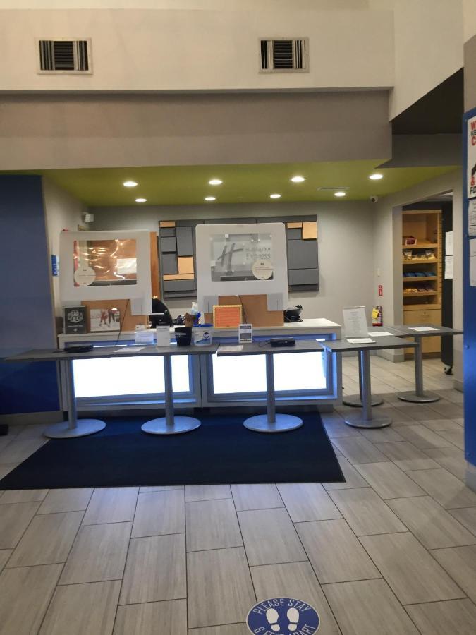 Holiday Inn Express & Suites Orangeburg By Ihg Exterior foto