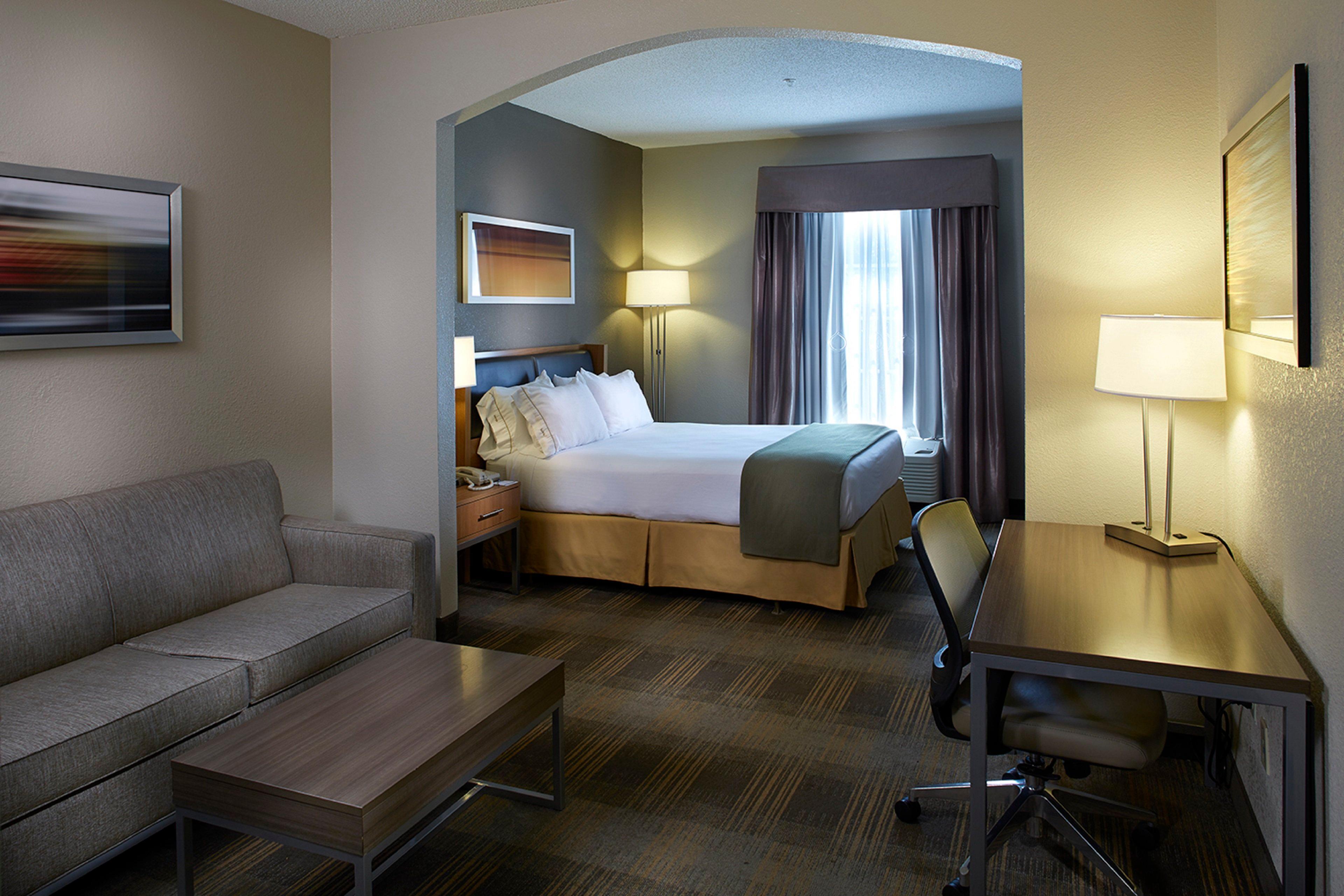 Holiday Inn Express & Suites Orangeburg By Ihg Exterior foto