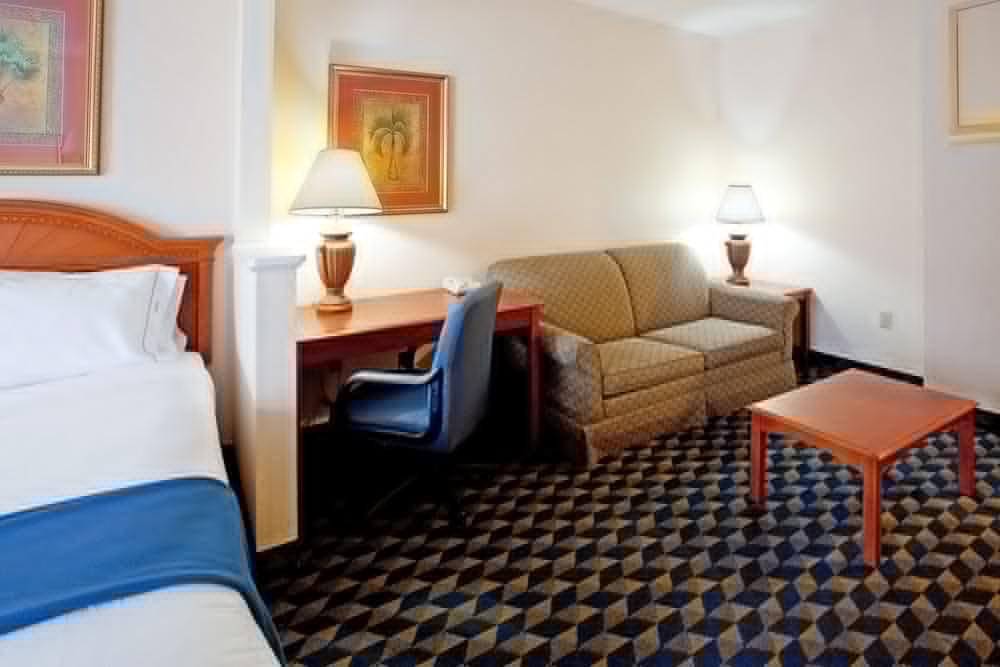 Holiday Inn Express & Suites Orangeburg By Ihg Exterior foto